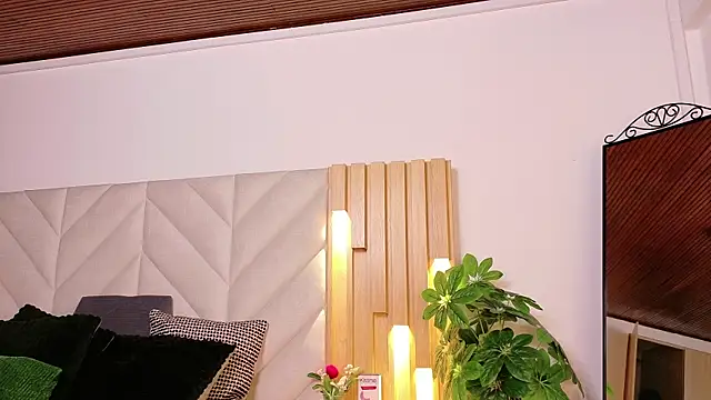 Snapshot of Anaise_latif chatting on 09-30-25, 11:37 Anaise latif online show from 09-30-25, 11:37