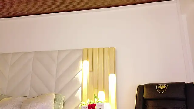 Snapshot of Anaise_latif chatting on 02-23-26, 11:40 Anaise latif online show from 02-23-26, 11:40