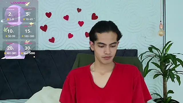 Maximoherrera 16 online show from 04-15-26, 04:36