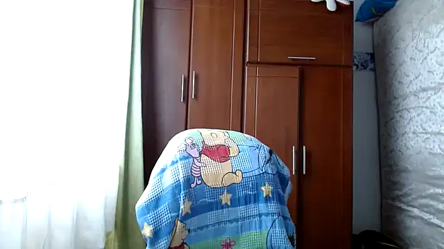 Snapshot of Escarcha-blue chatting on 05-22-26, 05:07 Escarcha-blue online show from 05-22-26, 05:07