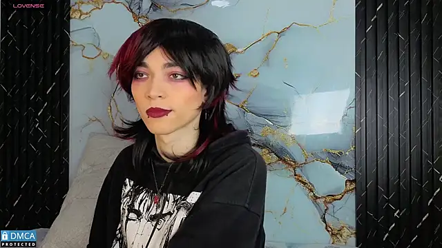 MaeveKuro online show from 10-17-25, 03:20