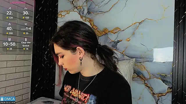 MaeveKuro online show from 11-08-25, 03:07