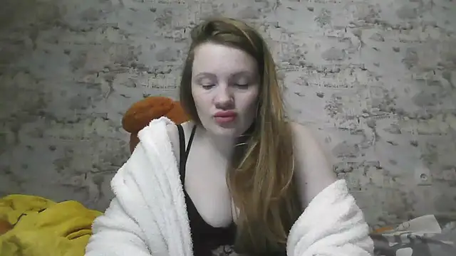 Snapshot of Eveline_May chatting on 03-01-25, 01:53 Eveline May online show from 03-01-25, 01:53