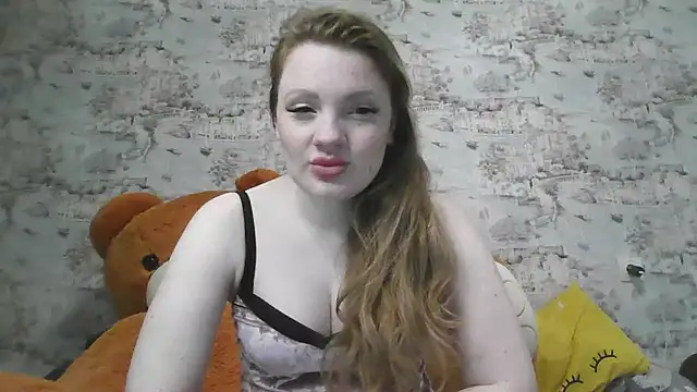 Snapshot of Eveline_May chatting on 03-12-25, 03:18 Eveline May online show from 03-12-25, 03:18