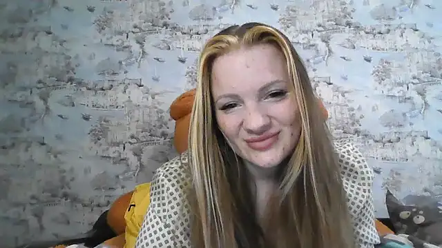 Snapshot of Eveline_May chatting on 09-23-25, 01:03 Eveline May online show from 09-23-25, 01:03