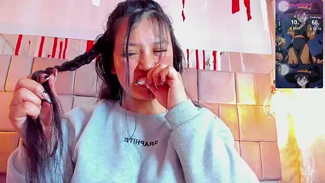 Snapshot of celeste_star0 chatting on 10-21-25, 12:44 celeste star0 online show from 10-21-25, 12:44