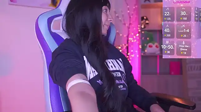 Snapshot of issa_monterrey chatting on 03-11-25, 09:59 issa monterrey online show from 03-11-25, 09:59