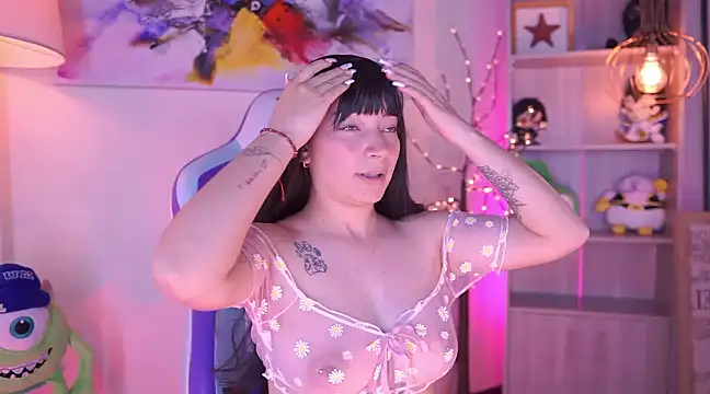 Snapshot of issa_monterrey chatting on 03-12-25, 06:55 issa monterrey online show from 03-12-25, 06:55