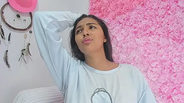 Melodymoore  online show from 03-03-26, 12:17