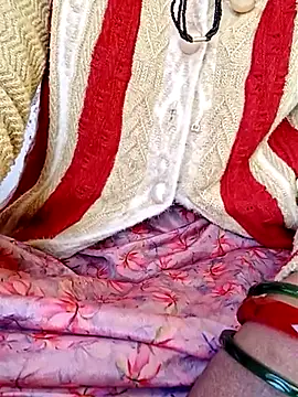 Snapshot of Anitabhabi_2 chatting on 11-14-25, 03:38 Anitabhabi 2 online show from 11-14-25, 03:38