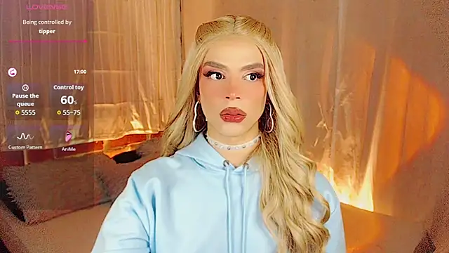 Snapshot of Dalila_moan chatting on 12-19-25, 11:01 Dalila moan online show from 12-19-25, 11:01