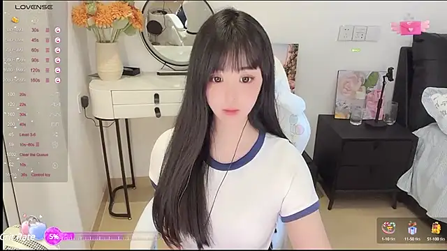 Snapshot of Milla-z chatting on 03-23-25, 07:20 Milla-z online show from 03-23-25, 07:20