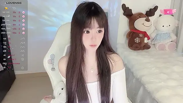 Snapshot of Milla-z chatting on 10-28-25, 09:35 Milla-z online show from 10-28-25, 09:35