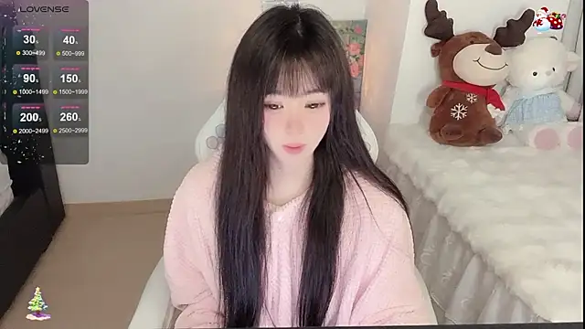 Snapshot of Milla-z chatting on 12-16-25, 01:38 Milla-z online show from 12-16-25, 01:38