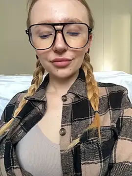 EvaBrooklyn online show from 03-07-25, 12:45