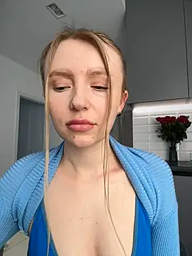 EvaBrooklyn online show from 03-10-25, 01:43