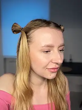 EvaBrooklyn online show from 03-17-25, 03:29