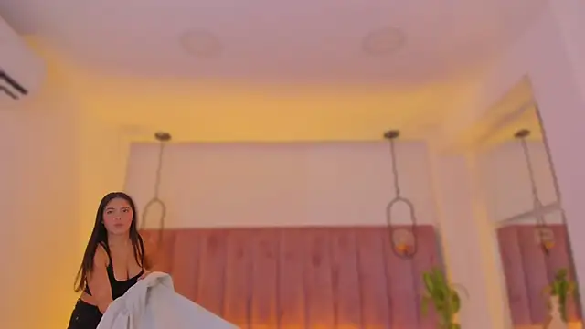 Haily b online show from 03-09-26, 07:40