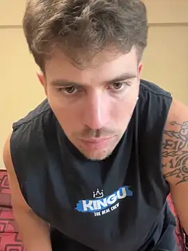 Snapshot of shuki0101 chatting on 03-17-25, 04:54 shuki0101 online show from 03-17-25, 04:54