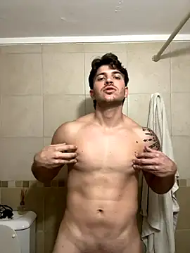 Snapshot of shuki0101 chatting on 11-28-25, 12:35 shuki0101 online show from 11-28-25, 12:35