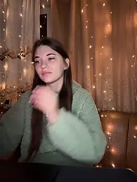 Snapshot of MrrKate chatting on 12-15-25, 02:05 MrrKate online show from 12-15-25, 02:05