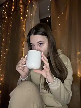 Snapshot of MrrKate chatting on 02-19-26, 12:06 MrrKate online show from 02-19-26, 12:06