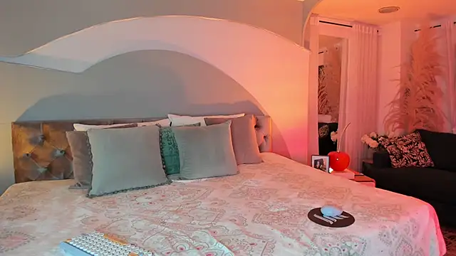 Snapshot of Elizabeth_clark_ chatting on 11-14-25, 07:56 Elizabeth clark online show from 11-14-25, 07:56