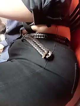 Snapshot of Ali3Martin chatting on 02-21-26, 05:25 Ali3Martin online show from 02-21-26, 05:25