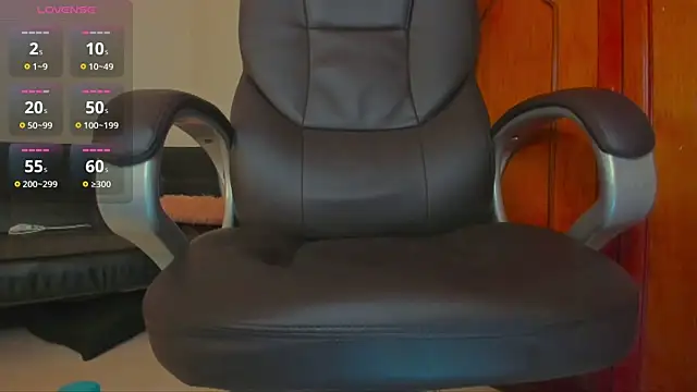 Snapshot of MxsterJohn chatting on 03-01-25, 11:26 MxsterJohn online show from 03-01-25, 11:26