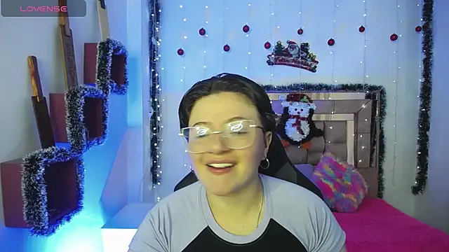 Snapshot of safyka chatting on 12-04-25, 02:32 safyka online show from 12-04-25, 02:32