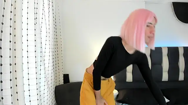 Snapshot of loverisu-coral chatting on 10-04-25, 07:34 loverisu-coral online show from 10-04-25, 07:34