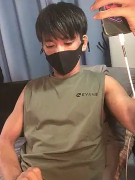 Snapshot of pandesal_aki chatting on 09-16-25, 02:40 pandesal aki online show from 09-16-25, 02:40