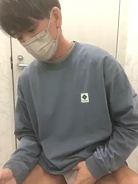 Snapshot of pandesal_aki chatting on 12-03-25, 10:24 pandesal aki online show from 12-03-25, 10:24