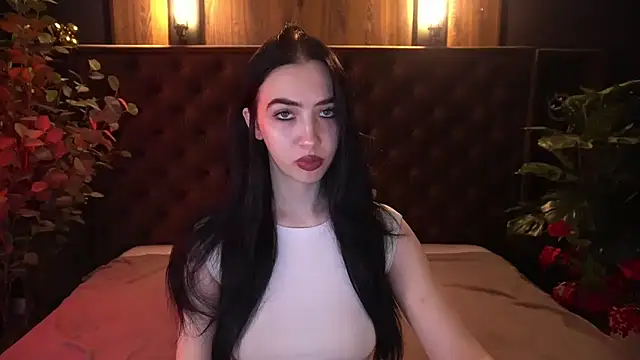 WildKittenX  online show from 04-11-26, 05:45