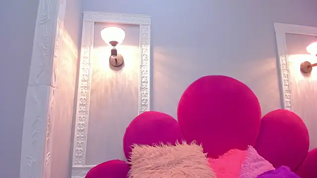 Bonniie 22 online show from 10-27-25, 02:54