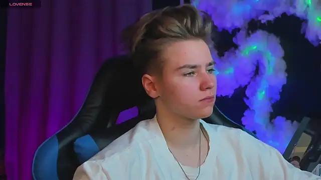 Jean Wilsons online show from 11-24-25, 11:10