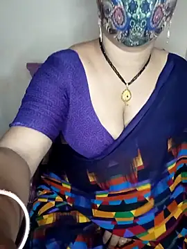 Snapshot of Bagi-Sexy chatting on 03-10-25, 06:56 Bagi-Sexy online show from 03-10-25, 06:56