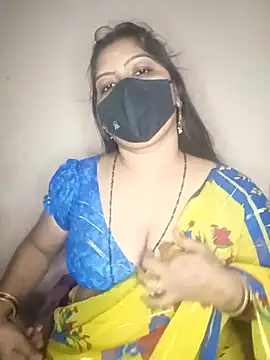 Snapshot of Bagi-Sexy chatting on 11-15-25, 07:32 Bagi-Sexy online show from 11-15-25, 07:32