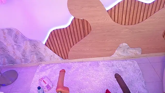 madisonjones- online show from 04-16-26, 09:39