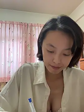 ladypaggy online show from 12-14-25, 05:46