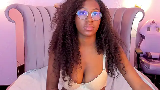 Qeen blackk online show from 02-28-25, 06:52