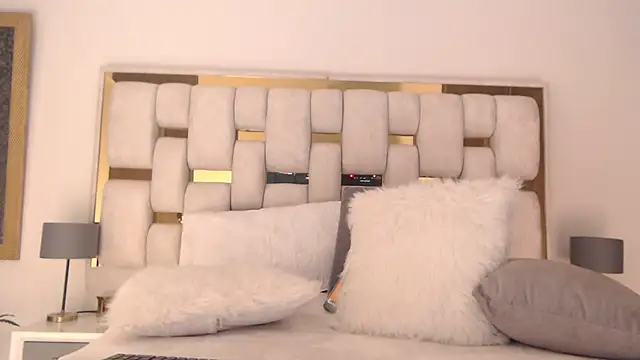 HotBellaMilf online show from 01-17-26, 12:26