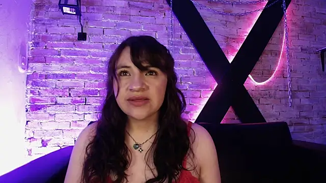 Snapshot of TaraTaylorr chatting on 03-19-25, 02:48 TaraTaylorr online show from 03-19-25, 02:48