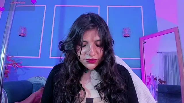 Snapshot of TaraTaylorr chatting on 11-05-25, 02:11 TaraTaylorr online show from 11-05-25, 02:11