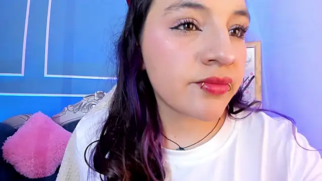 TaraTaylorr online show from 04-05-26, 03:15