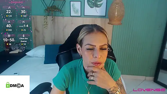 yessila parker online show from 09-16-25, 01:39