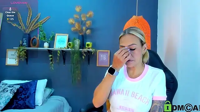 yessila parker online show from 11-19-25, 02:22