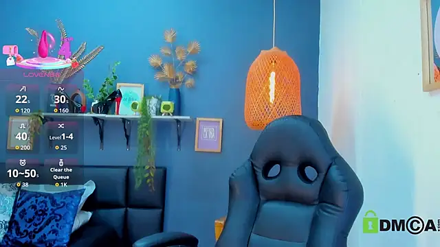 Snapshot of yessila_parker chatting on 04-22-26, 08:50 yessila parker online show from 04-22-26, 08:50