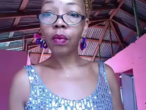 Ladyzee25 online show from 12-05-25, 01:31