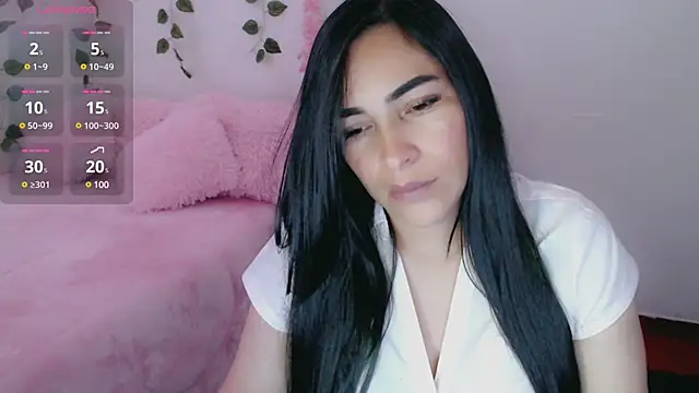 Snapshot of luna_lgomez_ chatting on 03-03-25, 11:11 luna lgomez online show from 03-03-25, 11:11